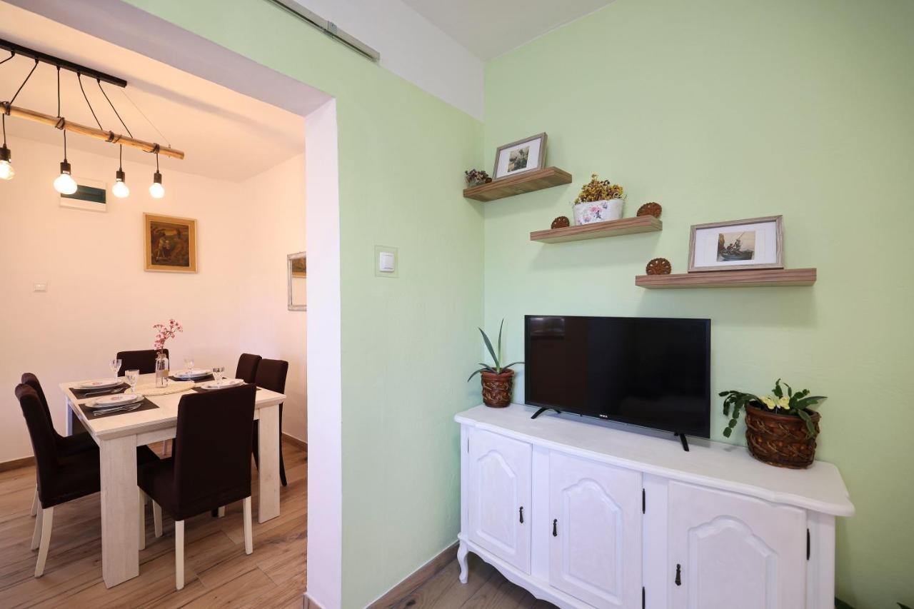 Apartment Apartment Rustica Zadar With Exclusive Use Of The Pool-Ground Floor *